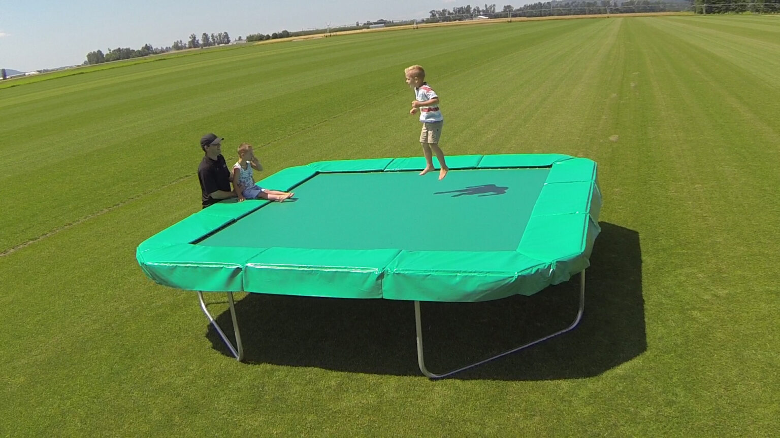 13' Big Wave Trampoline Super Fun Trampolines